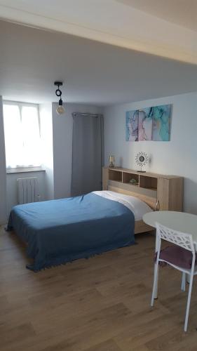 Studios tout équipés - Apartment - Cosne-Cours-sur-Loire