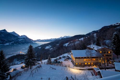 Hostel C'est la Vie - Accommodation - Meiringen - Hasliberg