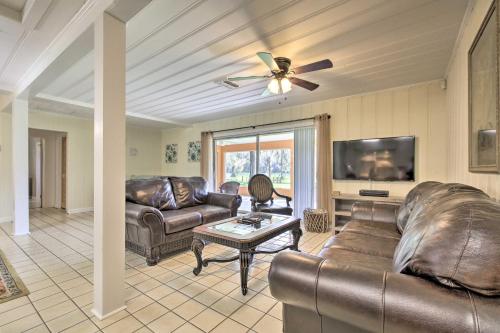 Rainbow River Oasis with Kayaks and Furnished Sunroom! in Dunnellon, USA