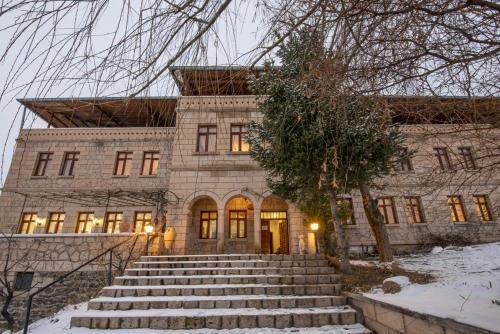 . Kapadokya Stonelake Hotel