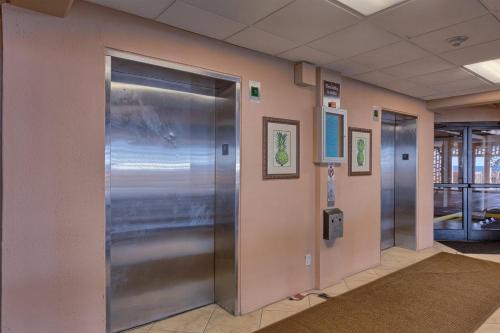 Broadmoor by Meyer Vacation Rentals - image 9