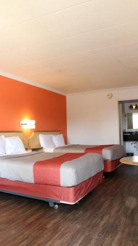 1 double bed