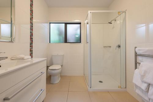 One-Bedroom Studio - Ground Floor image 5