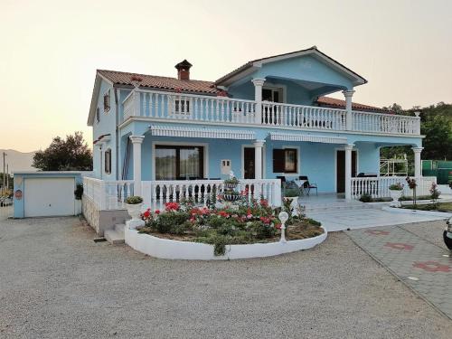 Family friendly apartments with a swimming pool Ripenda Verbanci Labin - 18011 Labin 
