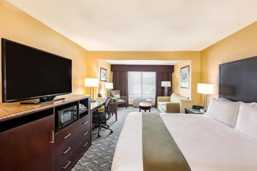 Holiday Inn Express Hotel & Suites San Jose-Morgan Hill