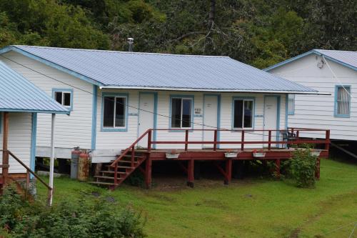 Zachar Bay Lodge in Port Lions