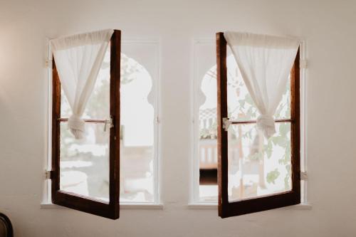 Korakia Pensione Room Type - Queen Room - Atlas
