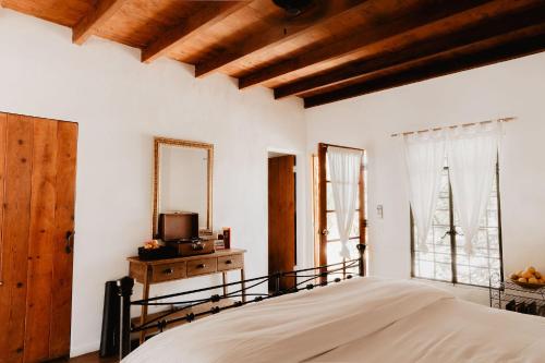 Korakia Pensione Room Type - King Room - Thessaly