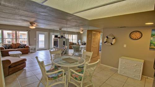 Beachview 307 Condominium Condo - image 10