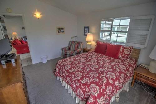 The 12Th Month House Home - main image