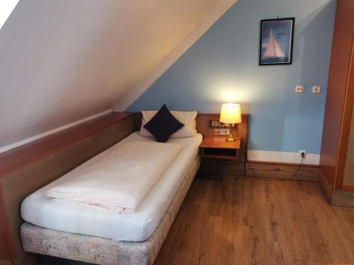 1 twin bed