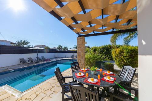 Villa Eliza, Coral Bay, Пейя (фото 9)