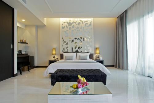Long Beach Garden Hotel & Pavilions photo 4