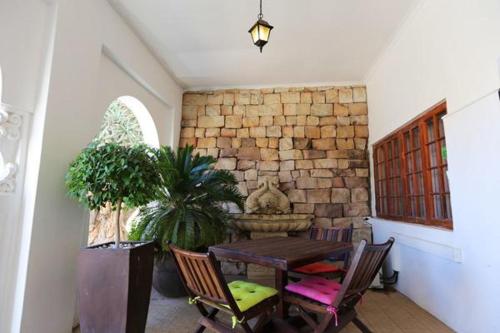 Exterior view, Namaqua Lodge in Vanrhynsdorp