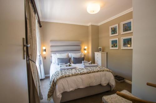 dk villas 1 Harbour View Hout Bay