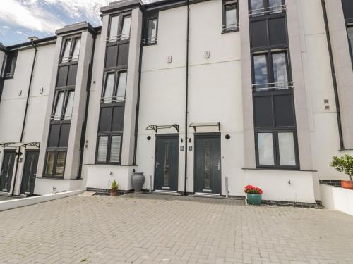 5 Ocean Heights in Newquay City Center