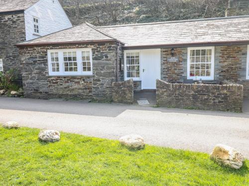 Olde Carpenters Cottage, Boscastle, Cornwall