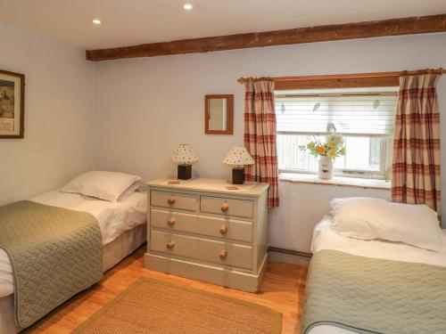Pembridge Cottage - image 13
