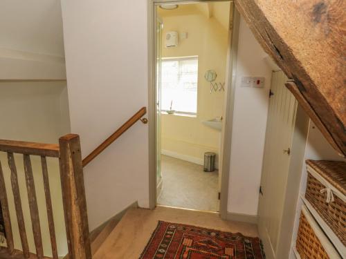 Pembridge Cottage - image 12