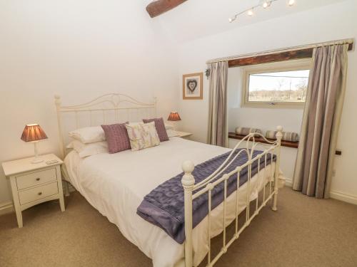 Bullace Barn - image 11