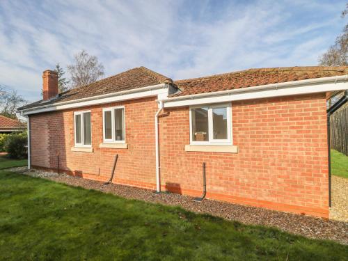 Old Orchard Cottage - image 3