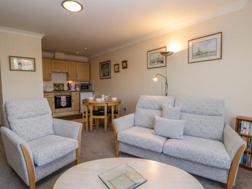 Whitby Harbour Retreat 4