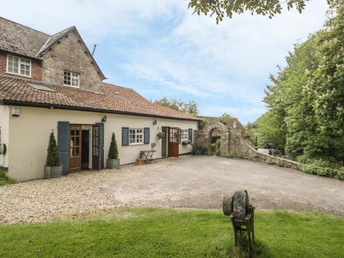 Colly Cottage - Bridport