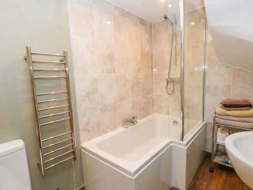 Chequer Stable - image 12