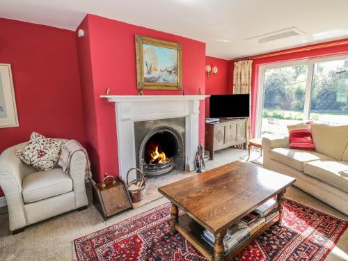 Highcroft - image 7