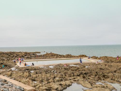 37 Ocean Park - image 4