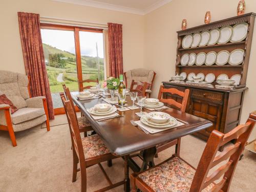Drainbyrion Farm House in Llanidloes
