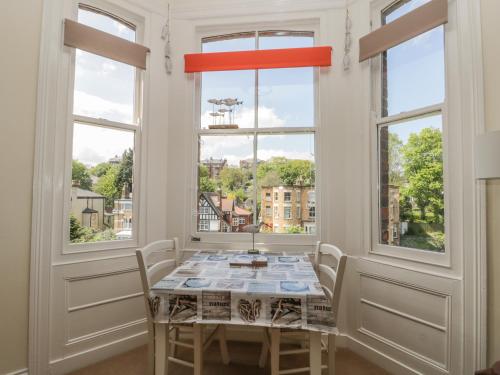 Carisbrooke - image 2