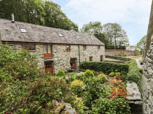 Hendoll Cottage 1 - image 2