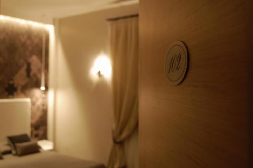 Albergo Suisse Bellevue - image 40