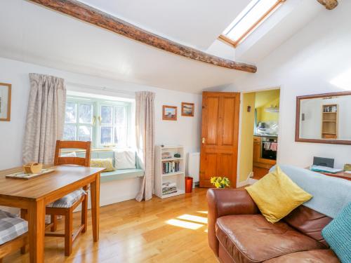 Corn Cottage - image 2