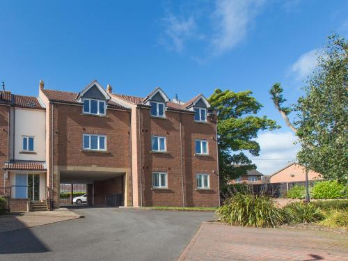 8 Eureka Mews - image 8