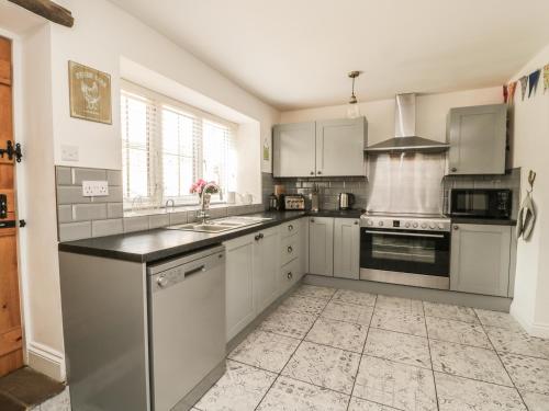 Belgrave House - image 5
