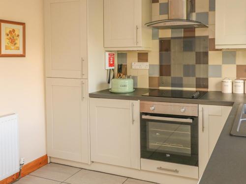 Lees Cottage - main image