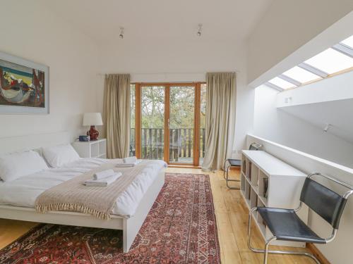 Frater House in 丹頓