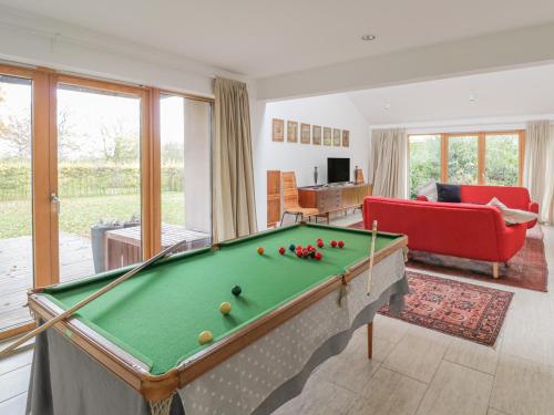 Frater House in 丹頓