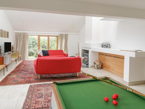 Frater House in 丹頓