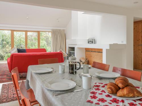 Frater House in 丹頓