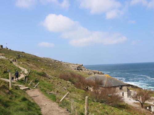 Sennen Heights