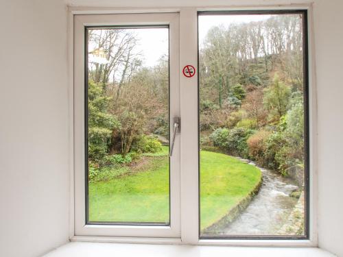 Mill Cottage Tintagel - image 11