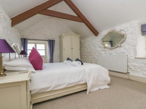 Boar's House PENZANCE - image 4