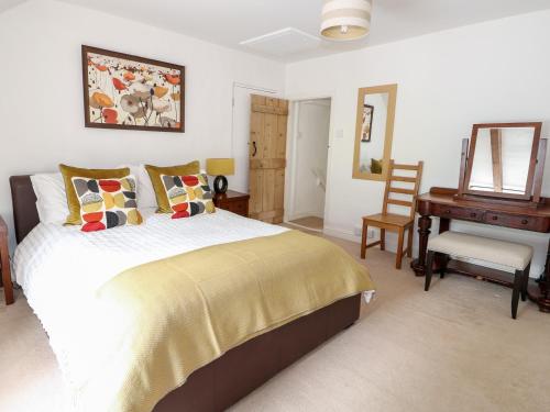 Flint Cottage Swaffham - image 9