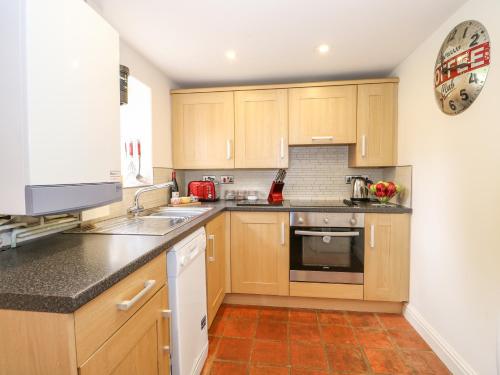 Flint Cottage Swaffham - image 8