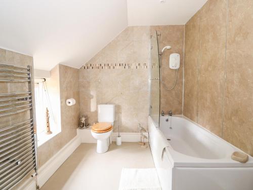 Flint Cottage Swaffham - image 13