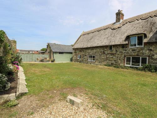 Hill Farm Cottage Freshwater - image 7