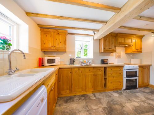 Stone House Ludlow - image 14